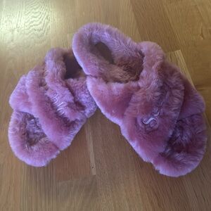 Pink fluffy slippers